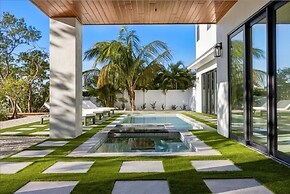 Our Great Escape 4 Bedroom Home by RedAwning