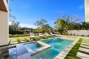 Our Great Escape 4 Bedroom Home by RedAwning