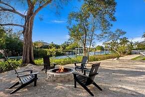 Our Great Escape 4 Bedroom Home by RedAwning