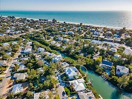 Our Great Escape 4 Bedroom Home by RedAwning