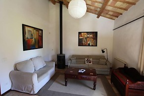 Ostra Villa - Sleeps 8 - Pool - Garden - Parking