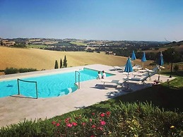 Family Villa, Pool and Country Side Views, Italy