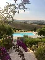 Family Villa, Pool and Country Side Views, Italy