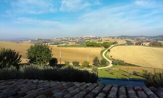 Family Villa, Pool and Country Side Views, Italy