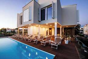 Dedaj Resort - Villa Almaro