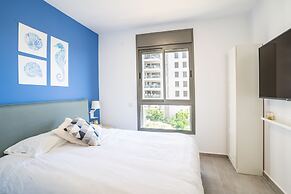 Sunlit Balcony & Coastal Charm by Sea N' Rent