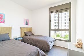 Sunlit Balcony & Coastal Charm by Sea N' Rent