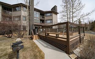 Frostfire D24 3 Bedroom Condo by RedAwning