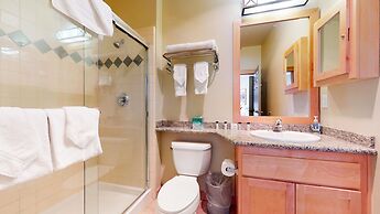 Sunstone 308 Ski-in Ski-out, Great Complex Amenities, Mountain Views b