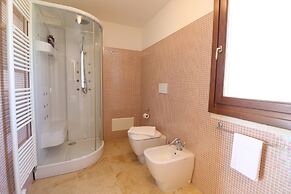 B b With Swimming Pool Tenuta Agrumi del Salento Triple Deluxe Citrus