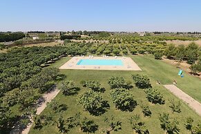 B b With Swimming Pool Tenuta Agrumi del Salento Triple Deluxe Citrus