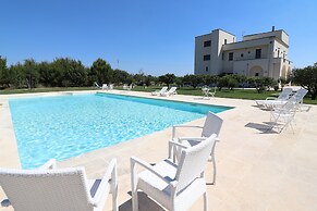 B b With Swimming Pool Tenuta Agrumi del Salento Triple Deluxe Citrus