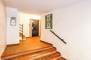 Newly Renovated Beachfront Apartment Ideally Located in Penelope