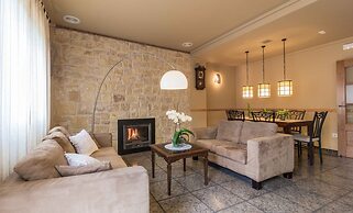 The Ca Lluis Rural House