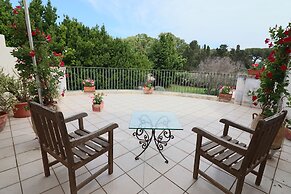 Executive Suite - Calais