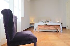 Executive Suite - Calais