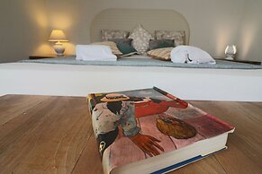 Executive Suite - Calais