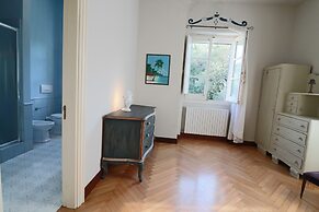 Executive Suite - Calais