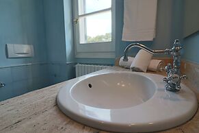 Executive Suite - Calais