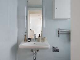 Sanders Main - Cozy 2-bdr Apt Close to Nyhavn