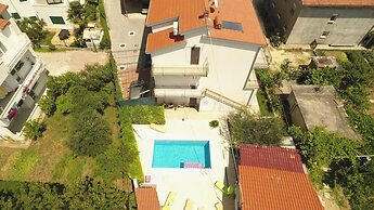 South Wing Apartment