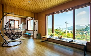 Yeosu Aloha Pension