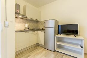 A1 - Spacious apt With the sea View & use of Pool