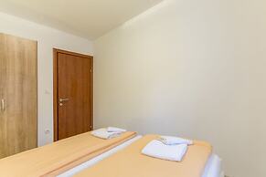 A2 - Spacious apt With the sea View & use of Pool