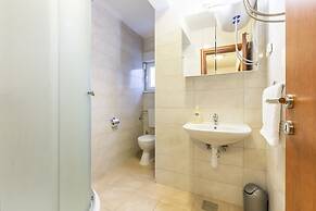 A2 - Spacious apt With the sea View & use of Pool