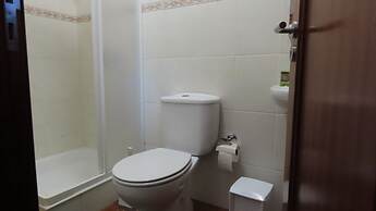 Lovely 3-bed House in Queimada Ideal for Families