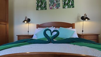 Lovely 3-bed House in Queimada Ideal for Families