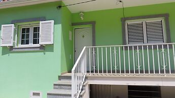 Lovely 3-bed House in Queimada Ideal for Families