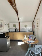 1-bed Luxury Studio Apartment in Tregony, Truro