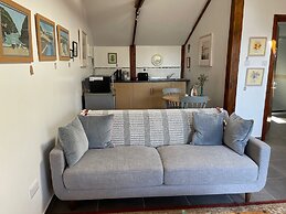 1-bed Luxury Studio Apartment in Tregony, Truro