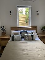 Stunning 2-bed Self Contained Oasis in Eastbourne