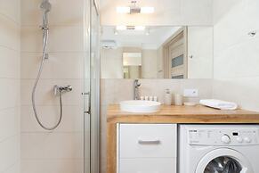 Duplex Studio Stachowicza by Renters