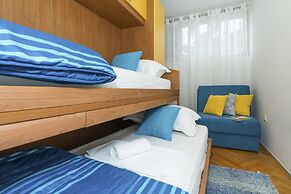 Apt. Near Center With Balcony With the sea View