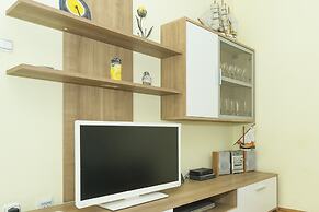 Apt. Near Center With Balcony With the sea View