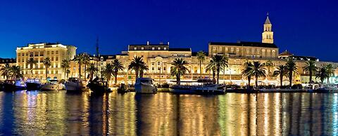 Apt. Near Center With Balcony With the sea View