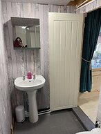 Woodlands Lodge - Come and Enjoy the Good Life