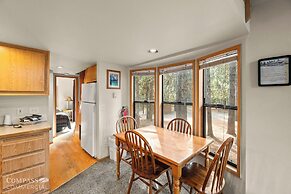 Willamette Pass Inn Chalets