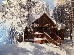 Willamette Pass Inn Chalets