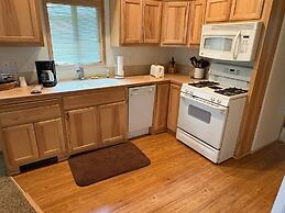 Willamette Pass Inn Chalets