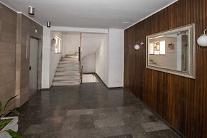 Studio penthouse near Acropolis by GHH