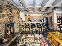 Village Center Condo 1F