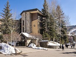 Village Center Condo 1F