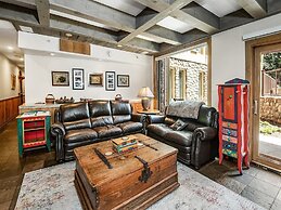 Village Center Condo 1F