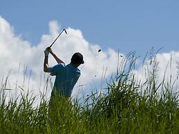 Village Center Condo 1F