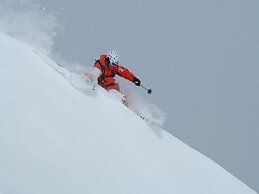 Village Center Condo 1F