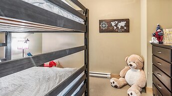 Forest Lane Hideaway - Luxurious Family Friendly Home with Private Hot